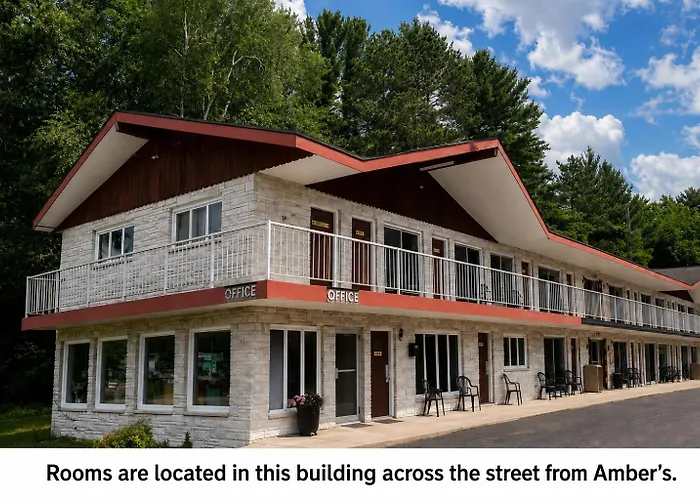 Amber'S Inn And Suites