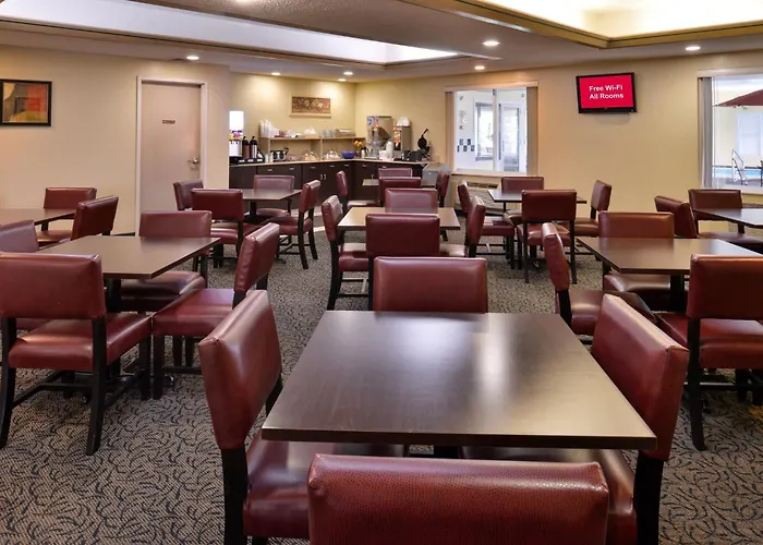 Red Roof Inn Sandusky - Milan