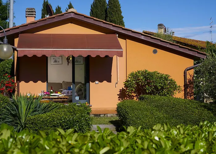 Villa Il Borraccio - Apartments Suite Azalea