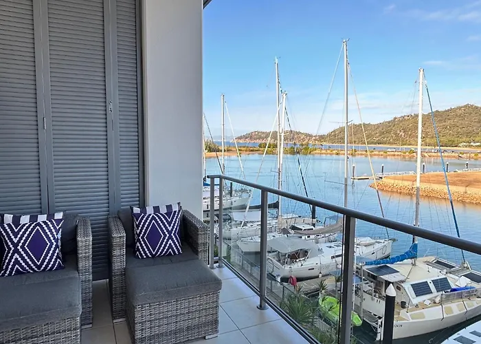Absolute Waterfront Magnetic Island