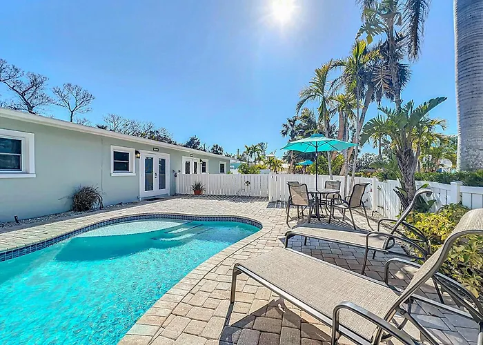 Blue Wave Villa East