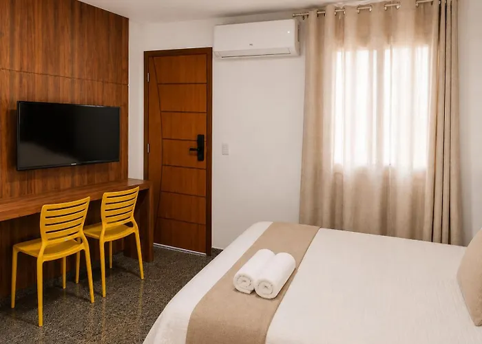 SEGUNDA CASA - Seu cantinho em Guarapari, 1 minuto a pé da Praia do Morro! Suítes confortáveis e modernas - Para casal ou para grupos de até 4 pessoas