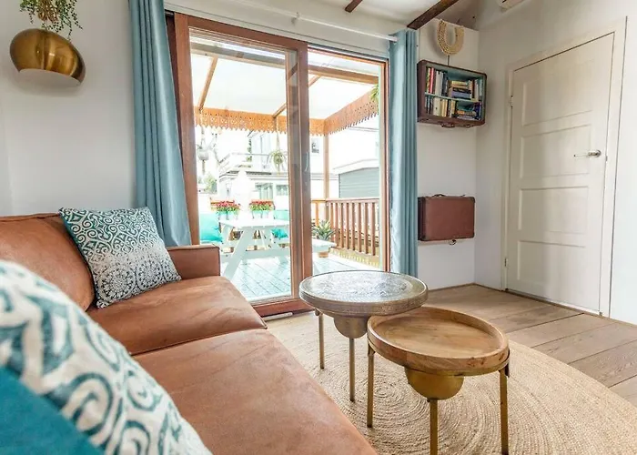 Casa Karen - Houseboat Studio With Private Terrace