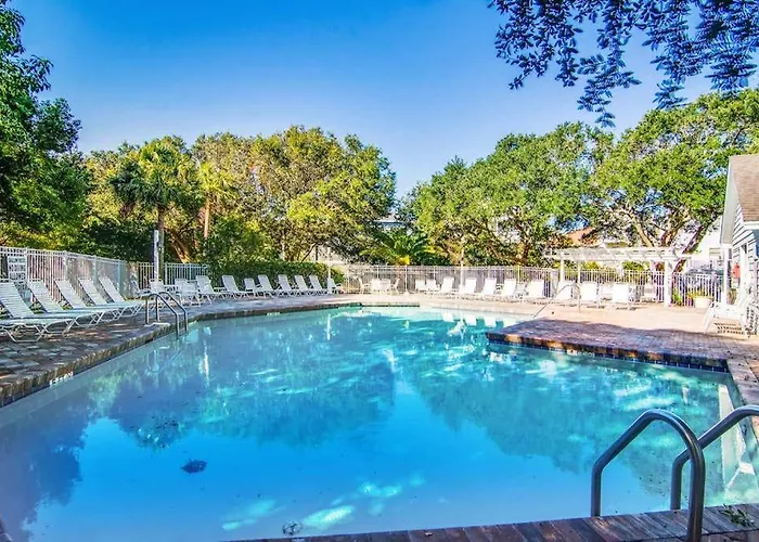 Pelican Bay 33