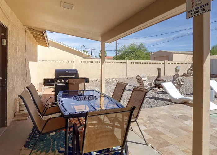 5 Mi To Lake Havasu: Home W/ Yard & Pool