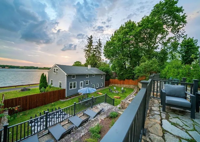 5Br Waterview Home Near Cove Beach, Sauna, Game Room, Fenced Backyard