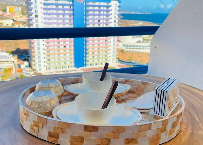 Luxury Kim Apartment New Pool, Ocean View & Wifi Free