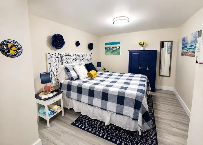Miami Chic Studio Gateway For 2 Near Little Havana