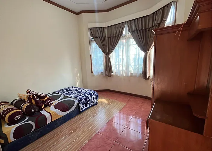 Villa Saung Panenjoan