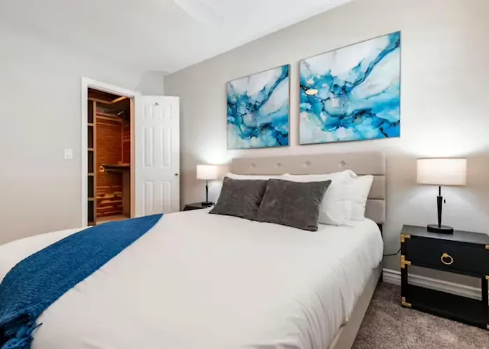 Encinitas Gem - Walk To Downtown & Beaches, Hot Tub