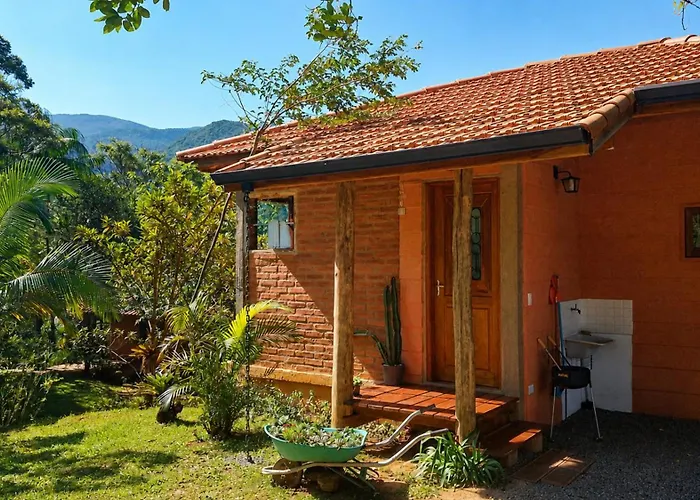 Chalé rústico com vista nas montanhas Mantiqueira