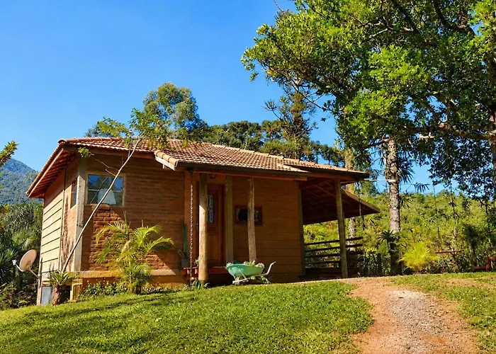 Chalé rústico com vista nas montanhas Mantiqueira