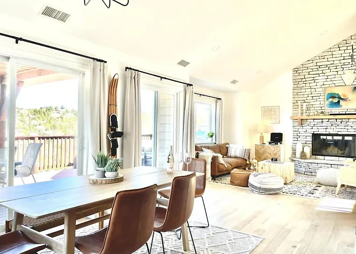 New & Luxurious House, Hot Tub & Amazing Views