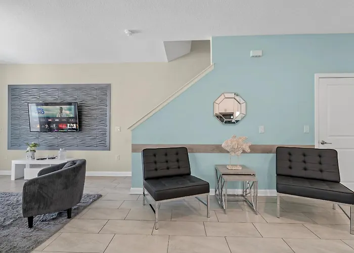 Stunning Townhouses 5 Minutes Away Disney!