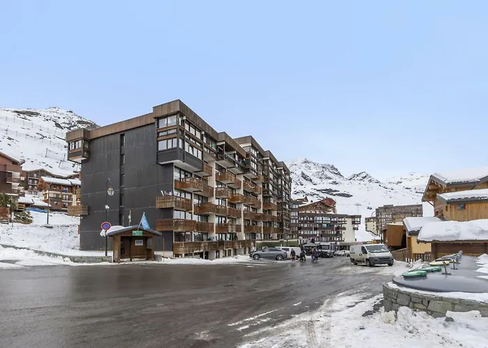 Residence Neves - Val Thorens Location: Studio Pour 4 Personnes Dans Un Quartier Anime