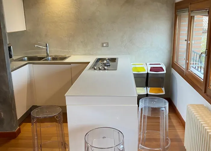 Interno 8 Appartamento Con Box Auto Privato Gratuito