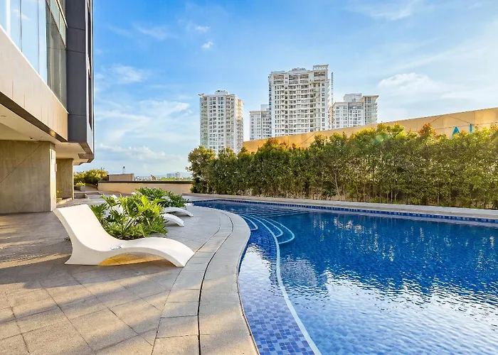Aeon Towers Private Residential Apartments I Next To Abreeza Ayala Malls I Prime Location L Fast Wifi L Free Pool I Managed By Bleuspace