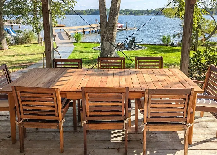 Private Boat Dock: Waterfront Lake Murray Haven