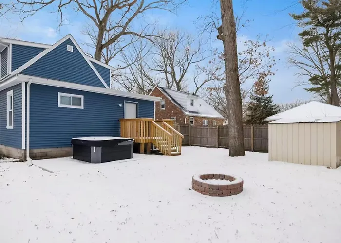 Coastal Comfort Sauna, Hottub & Games Near Dunes