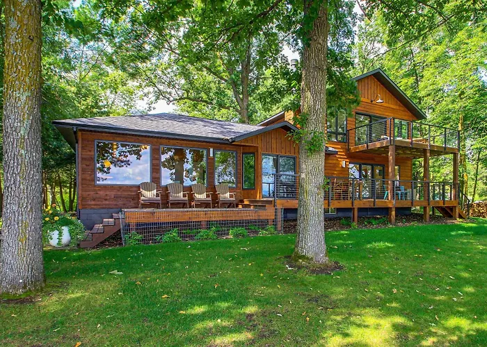 Short Drive To Itasca State Park - Waterfront Home