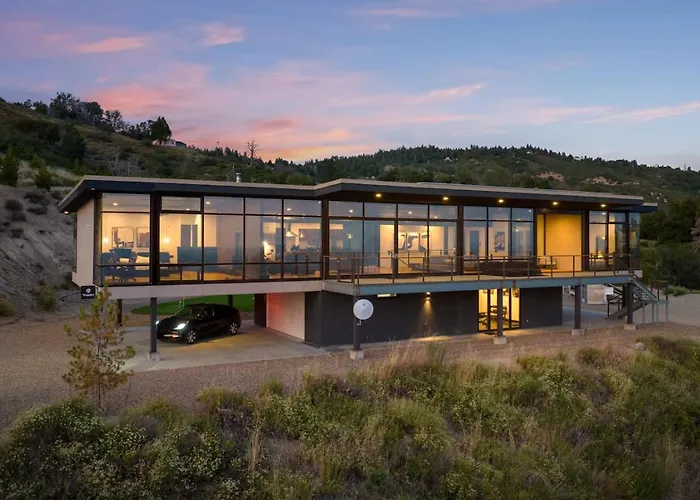 Dream House Hideaway And Hot Tub