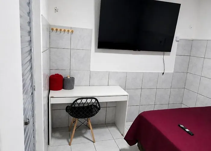 Quarto individual ou casal próximo a rodoviária e aeroporto