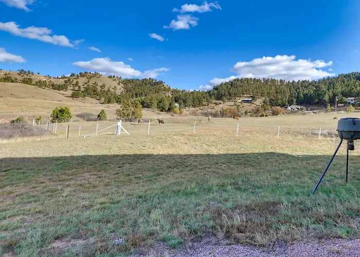 On 90 Scenic Acres! Rural Hot Springs Retreat