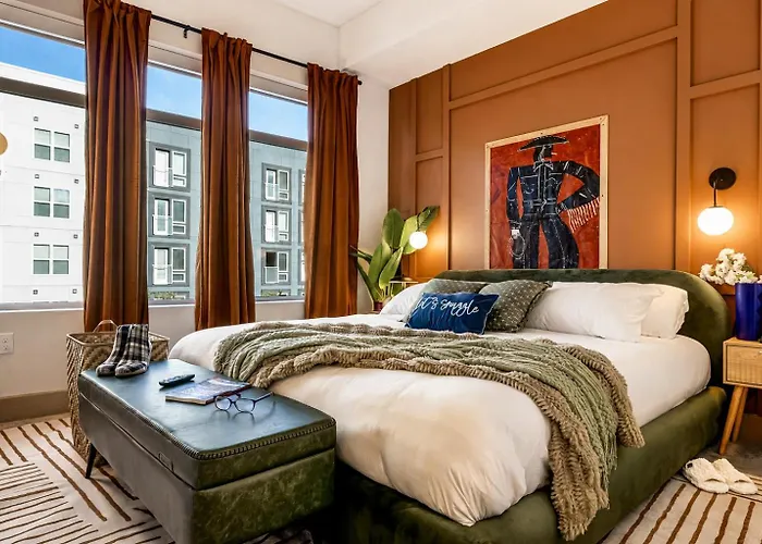 Legacy West | 1Br King | Walk To Legacyhall | Pool