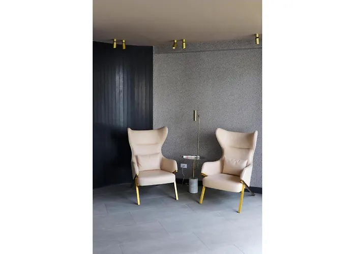 Living I Suites By Yellowkey