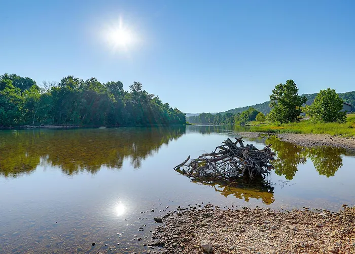 Ozarks Escape W/ River Views & Fire Pit