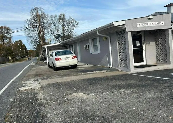 Tri-City Motel By Oyo Forest City Spindale