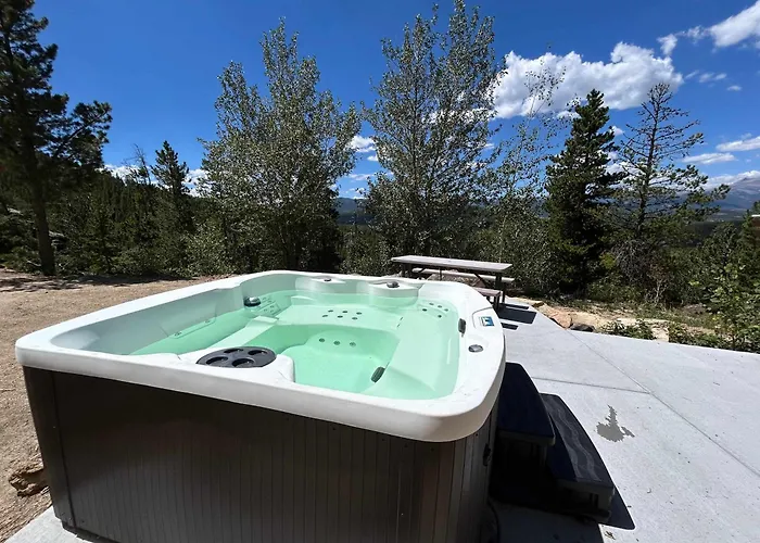 Wonder-View Lodge With Private Panoramic Mountain Views