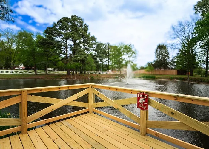 Luxury 3Br Pond View Home With Gameroom