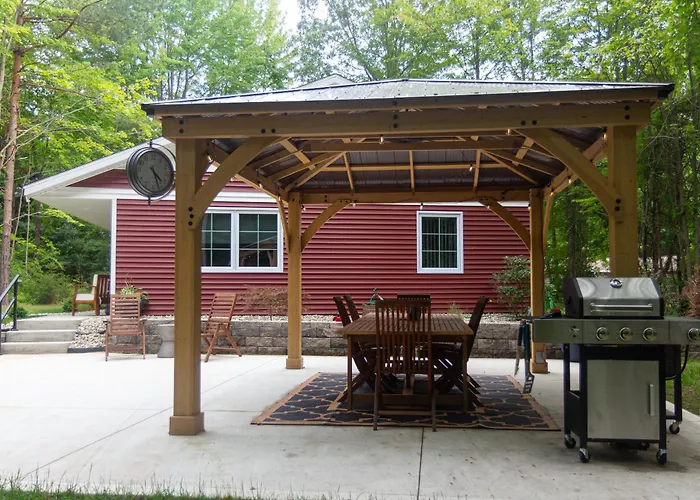 The Guest House In Laketown