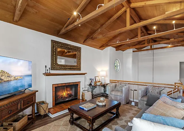 3263 Villa By The Sea