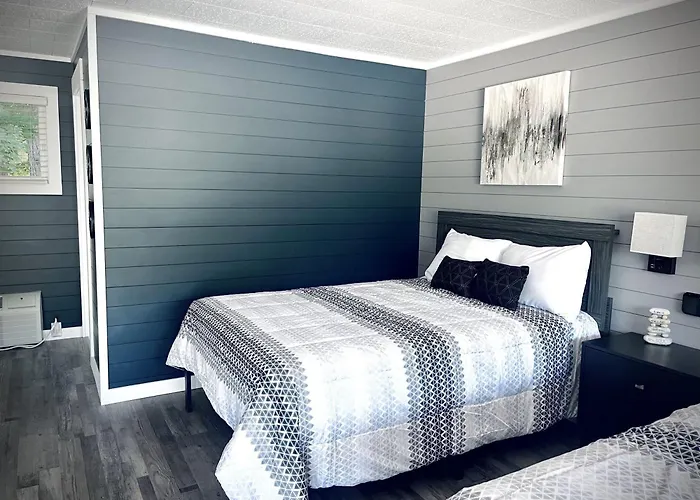 Teepee Room 14-Newly Renovated