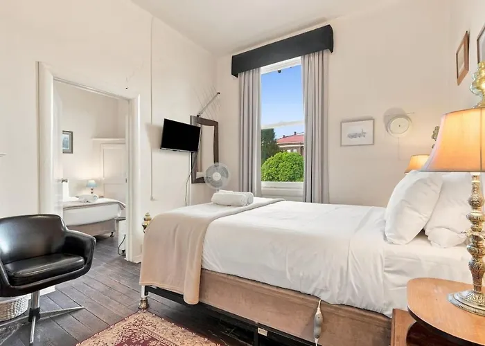 Edinburgh Family Room