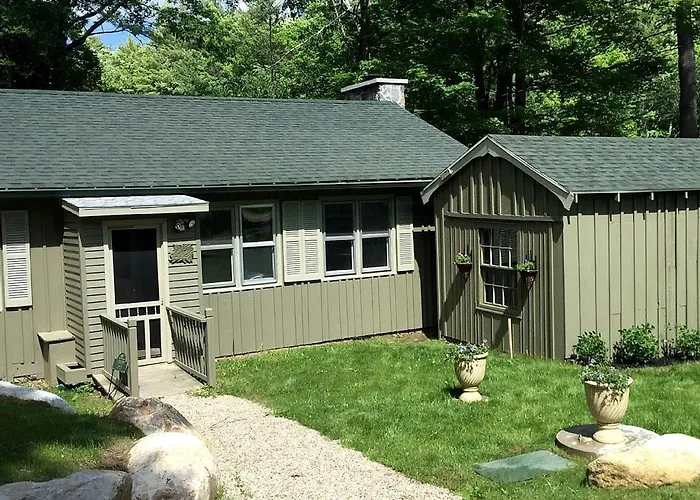 Beautiful Waterfront Cottage Rental With Lake Views In The Berkshires