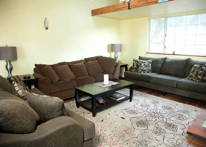 Palomar Mountain Lodge Rental Perfect For Group Getaways In California