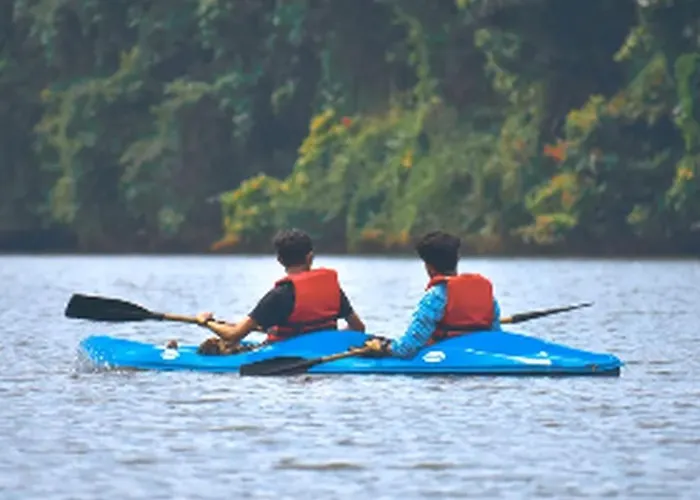 Lovely Lakeside Cottage Rental Near Holderness, New Hampshire