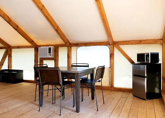 Lake View Glamping Tent With Forest Views In Bostic, North Carolina