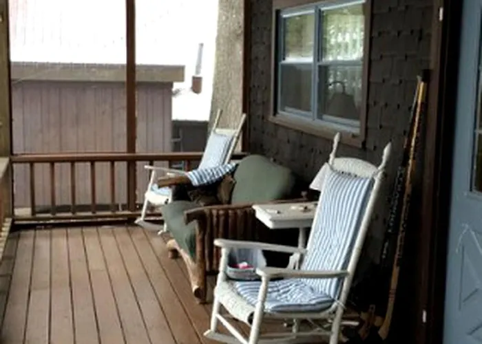 Lovely Waterfront Cottage On The Shores Of Big Moose Lake, New York