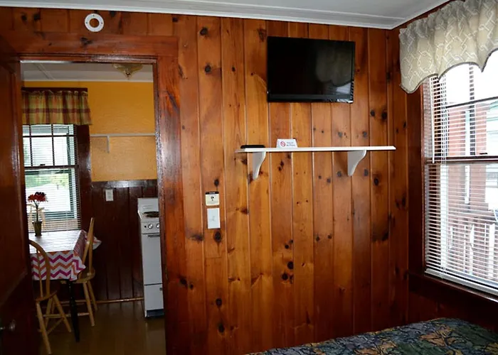 Charming Camping Rental For Fishing Enthusiasts In Laconia, New Hampshire