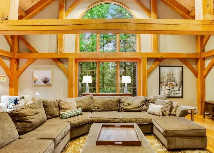 Mountain Retreat With Stone Fireplace & Game Room Near Stratton, Magic Mountain & Bromley Mountain, Peru, Vermont
