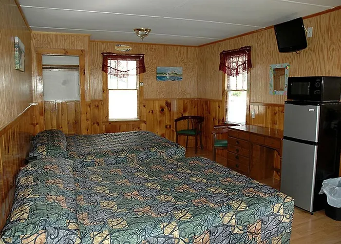 Unique Cottage Rental With Lovely Waterfront Views In New Hampshire