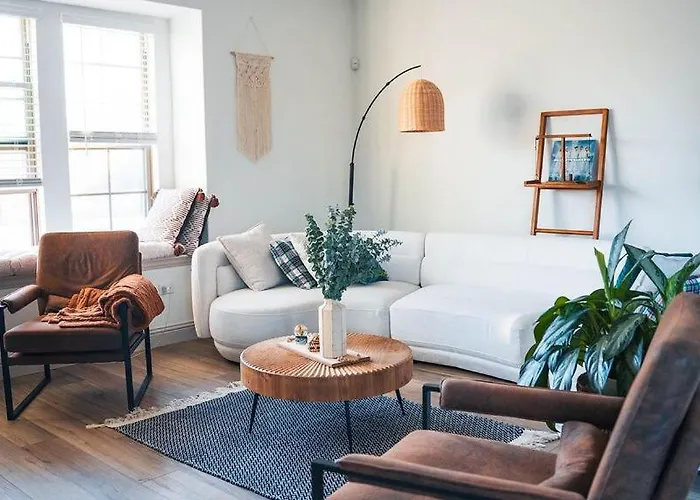 Spacious New Build Townhome 3B 2B Extended Stays