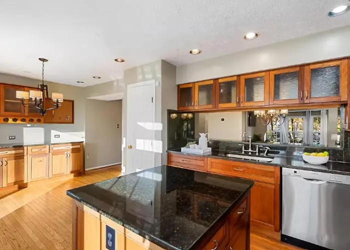 Relaxing Room Ensuite & Ample Storage