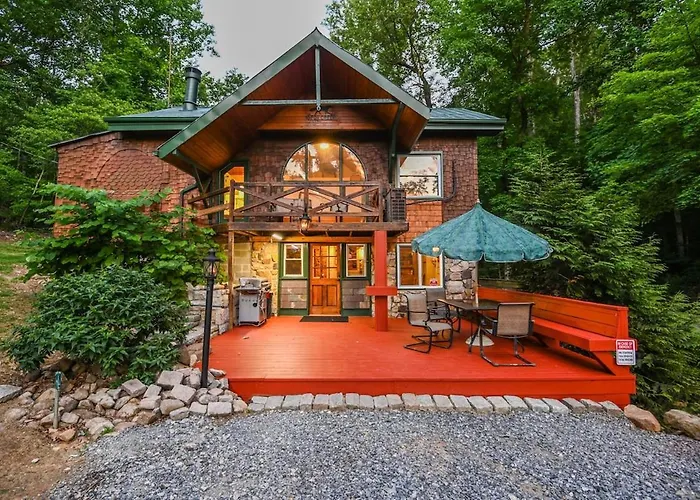 Fox Creek Lodge