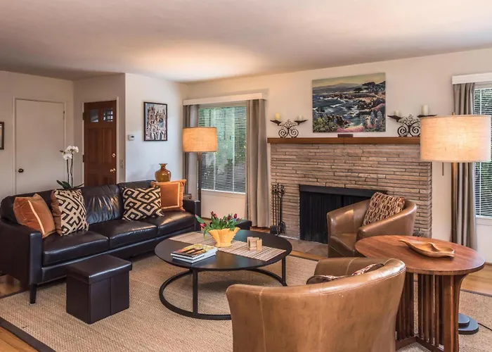 3759 Pacific Grove Retreat