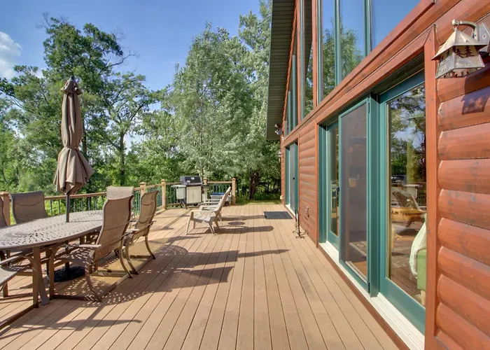 Enjoy The Colors Of Fall At The Lake House